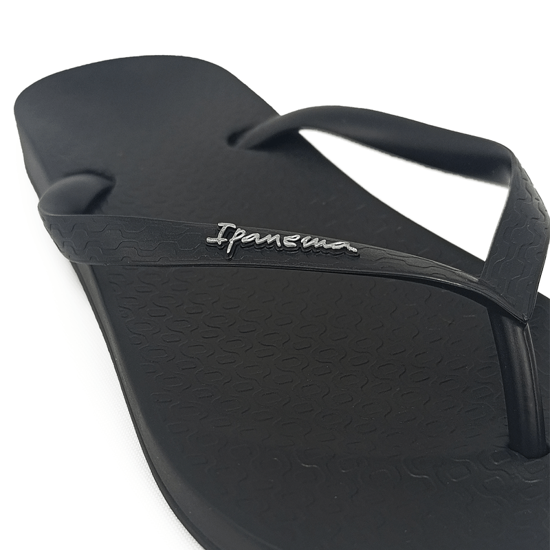 SANDALIAS-PLANAS-NEGRO-IPANEMA-MUJER