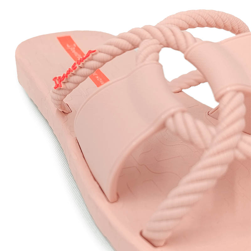 SANDALIAS-PLANAS-ROSADO-IPANEMA-MUJER