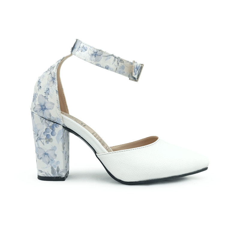 TACONES-BLANCO-FOCAL-MUJER